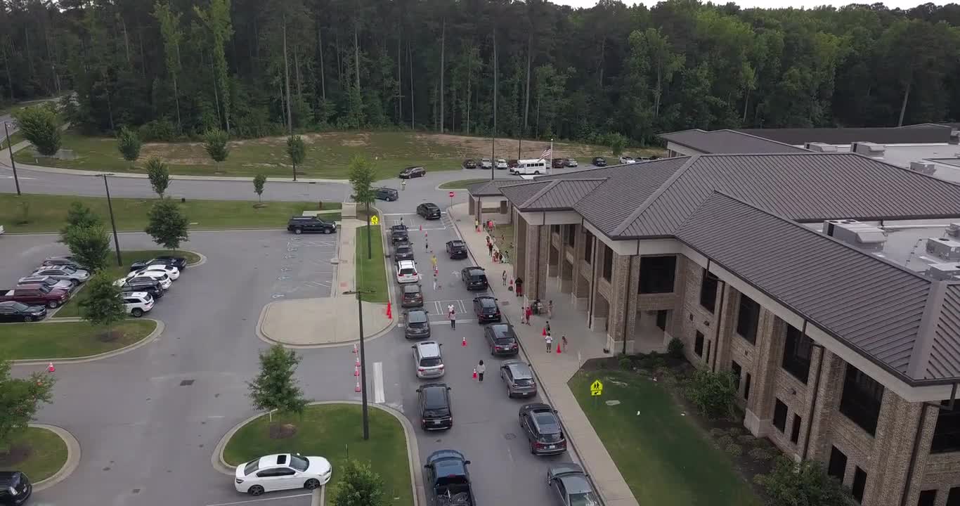 Afternoon Car Line Evans Elementary School