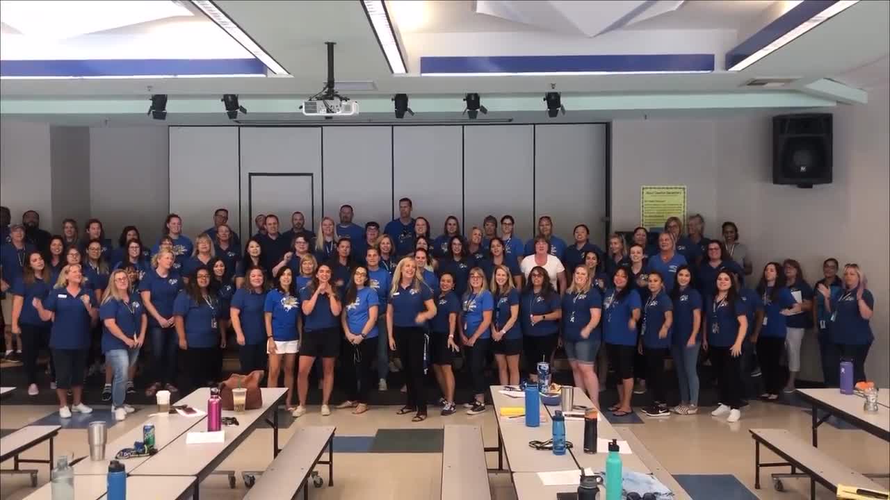 Back COMETS! Cawston Elementary School